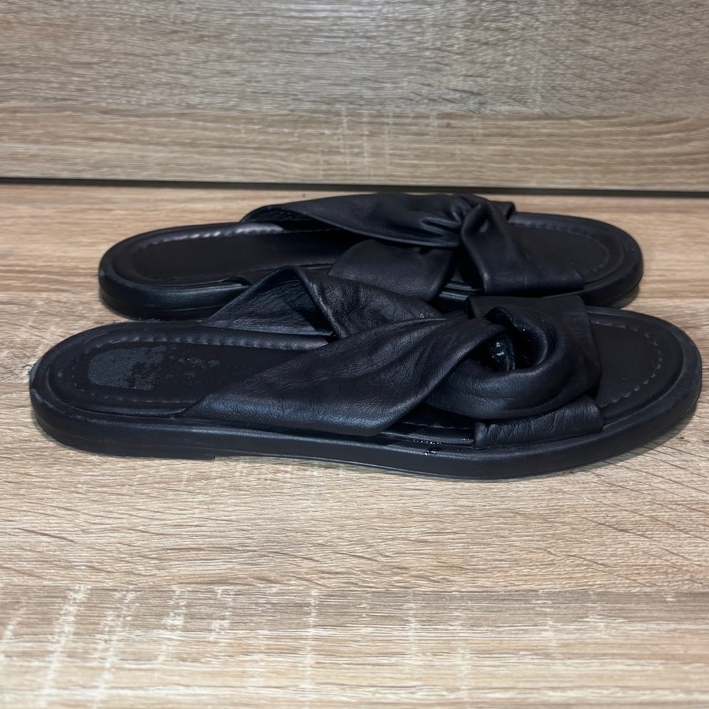 Everlane The Day Twist Slip On Sandals Black Leather Women’s Size 7.5 Flats - Picture 4 of 14